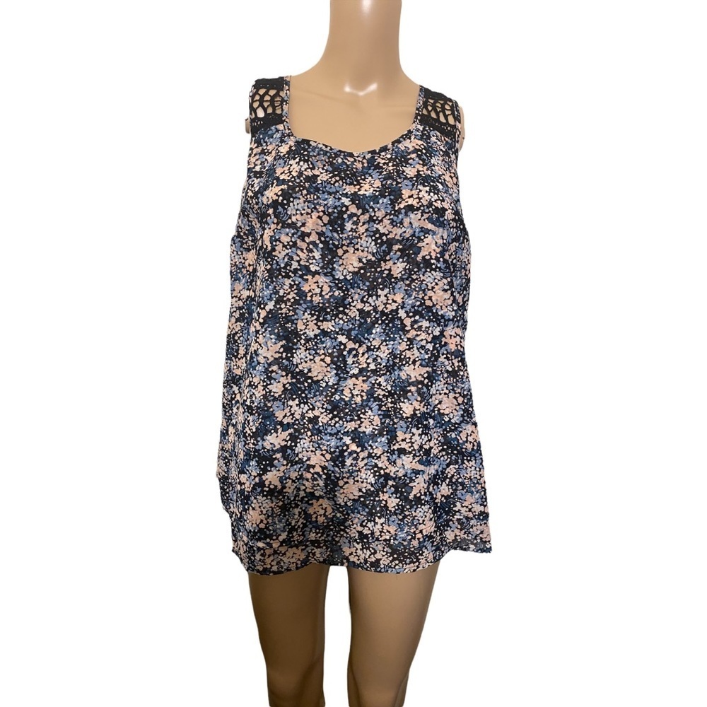 Torrid floral top